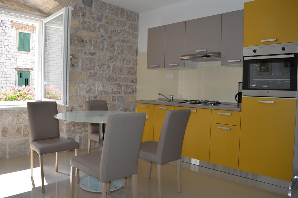 Mila Apartment Синь Екстер'єр фото