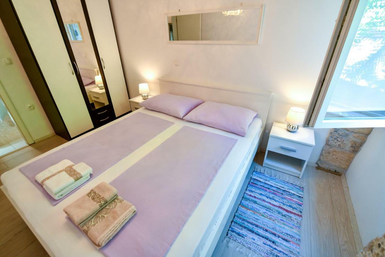 Mila Apartment Синь Екстер'єр фото